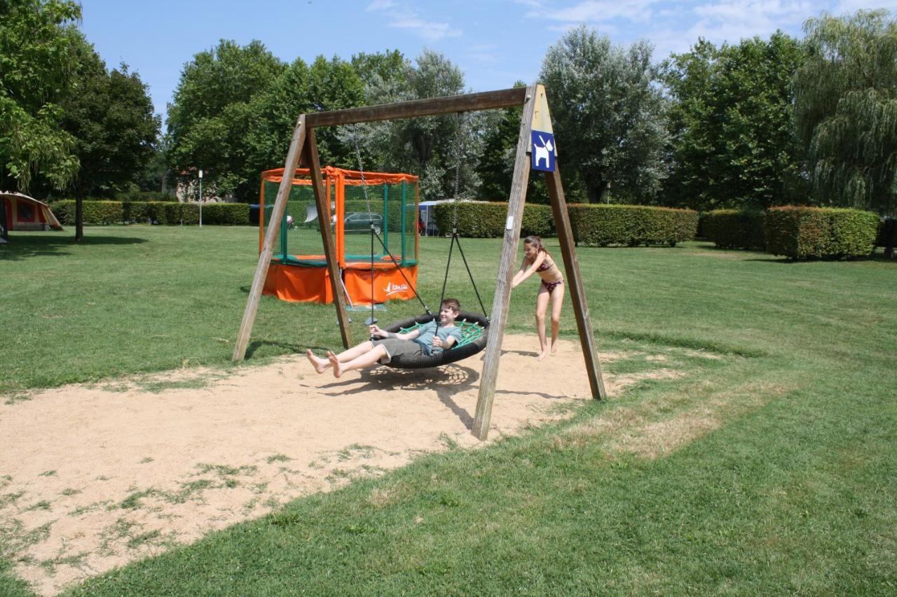 Camping Aux Rives Du Soleil Пон-де-Во Экстерьер фото